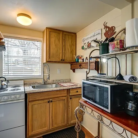 Pet-Friendly Vacation Rental Cabin In Whittier Exterior foto