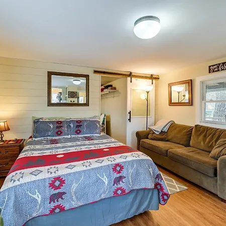 Pet-Friendly Vacation Rental Cabin In Whittier Exterior foto