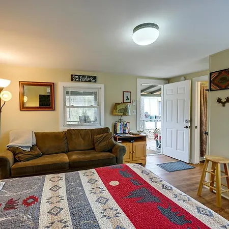 Pet-Friendly Vacation Rental Cabin In Whittier Exterior foto